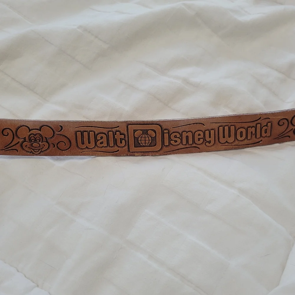 Vintage Disney Mickey Tooled Embossed Leather Chambers Phoenix Belt